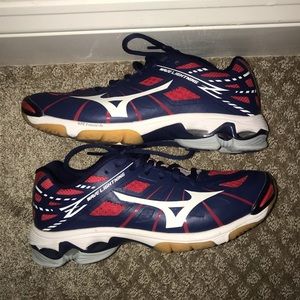 Mizuno Women’s Volleyball Shoes NEVER WORN 🇺🇸